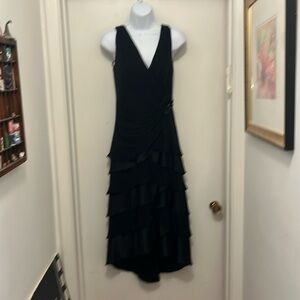 Gorgeous tadashi dressy dress. Beautiful fit. Don’t miss out